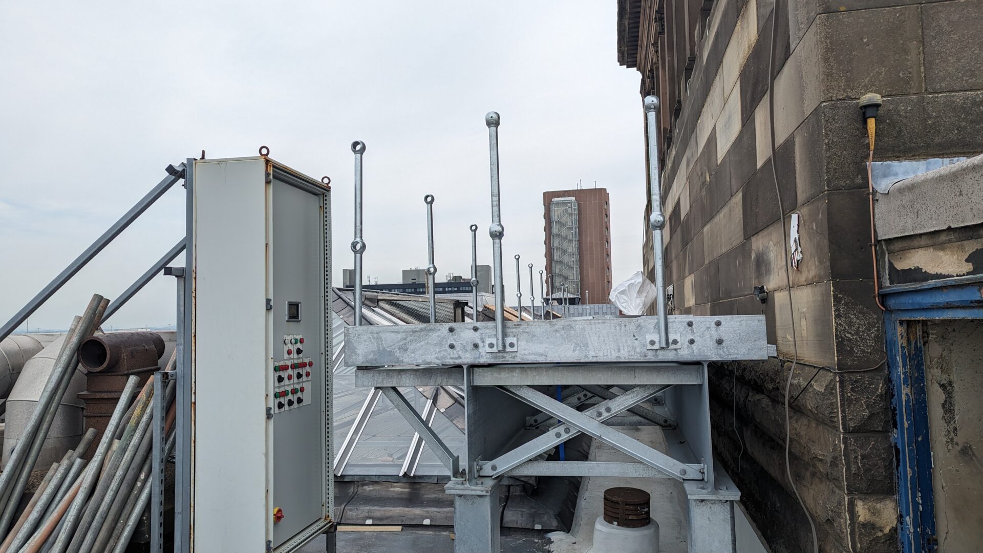 Image of silver roof gantries on The Harris roof.