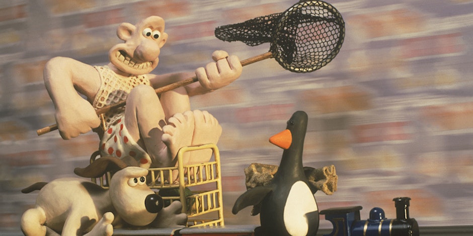 Wallace and Gromit chase Feathers McGraw